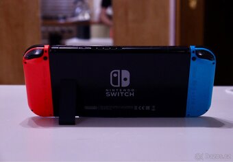 Nintendo Switch – skvělý stav + ochranné sklo + možnost hry - 2