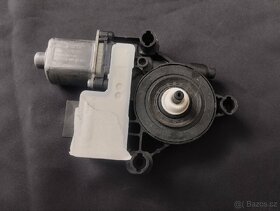 Motor stahování oken právé zadní - 2