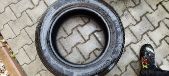 Prodám dvě letní pneumatiky 225/60 R17 V Continental - 2
