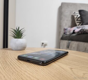 Apple iPhone 11 Pro Max 512GB - 2
