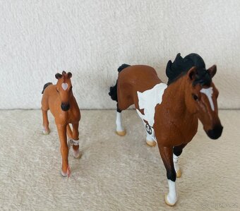 Schleich hřebec a hříbě - NOVÉ - 2
