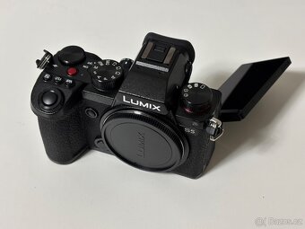 Panasonic S5 - 2