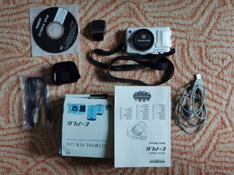 Olympus Pen E-PL6 - 2