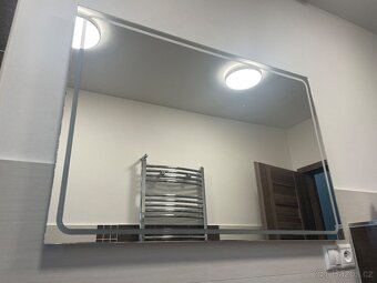 Zrcadlo do koupelny s Led 100x70x3,5 - 2