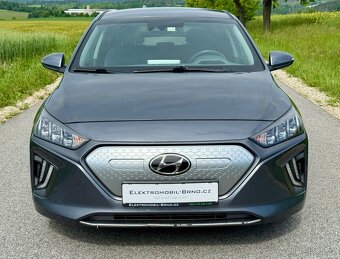 Hyundai IONIQ,38,3 kWh,SoH 100%,TČ,BlueLink, sDPH 419 000,- - 2