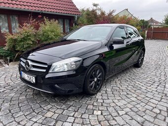 Mercedes-Benz A180i ( 1,6l ) r.v. 2013 automat - 2