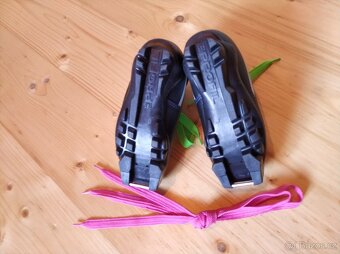 Běžecké boty Sporten Junior, vel. 28 - 2