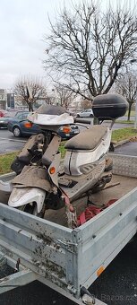 Skútr Piaggio T-Rex 150 - 2