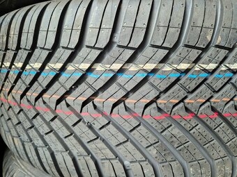 Nové zimní pneu 235/50/19 Continental - 2