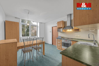 Prodej bytu 3+1, 124 m², Jaroměř, ul. Husova - 2