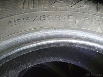 Zimní 195/60/15 195/60 R15 - 2