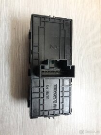 Spínač ovládání oken 3G0959857B - 2