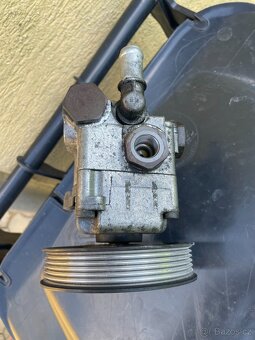 Servočerpadlo BMW 520d E60 E61 130kw N47 servo pumpa - 2