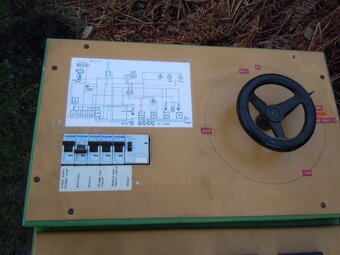 ROZVÁDĚČ  VÍCEÚČELOVÝ - 2