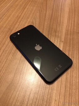 iPhone SE 2020 - 2