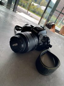 Fotoaparát Nikon D5100 s příslušenstvím - 2