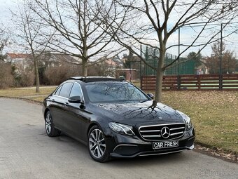 MERCEDES BENZ E-class w213 top stav E220d 2020rok - 2