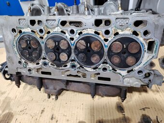 hlava motoru citroen ,peugeot, ford, volvo 1,6hdi - 2