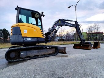 Bagr Volvo, 5000kg, 3x lyžica. - 2
