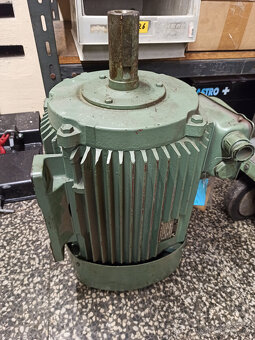 elektromotor 22kW 1465ot. - 2