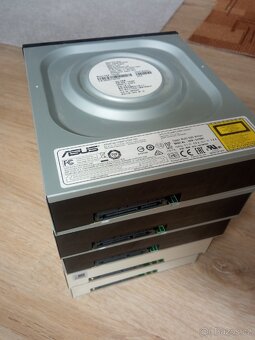 PC DVD mechanika - 2