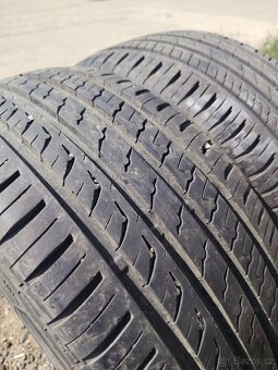 2 ks letních pneu Barum 215/45 R17 - 2