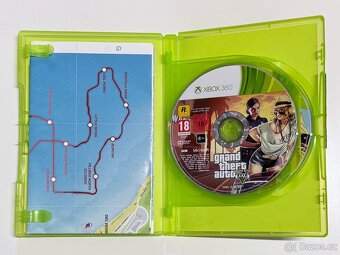 - Xbox360 hra Grand Theft Auto V - - 2