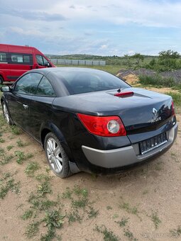 Megan 2 cabrio - 2