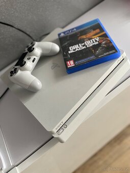 PlayStation 4 slim 500gb - 2
