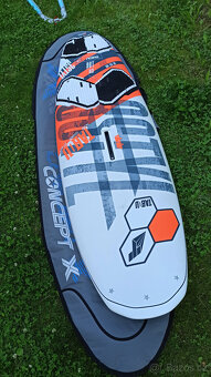 Tabou 3S 106l 2018 = 225cm (windsurfing board) - jak nový - 2