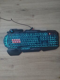 Herní klávesnice Bloody B318 s podsvícenými klávesami QWERTY - 2