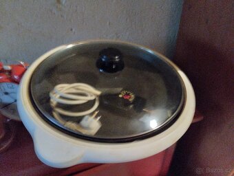 Starší elektricka pánev - 2