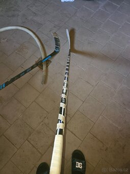 Hokejka warrior a dřevěná ccm - 2
