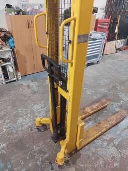 Vysokozdvižný ruční paletový vozík nosnost 1T. - 2