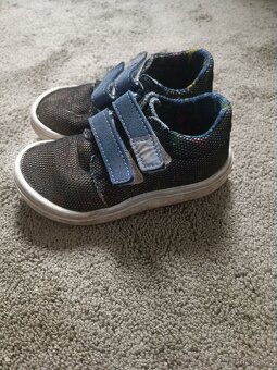 barefoot Jonap 25 - 2