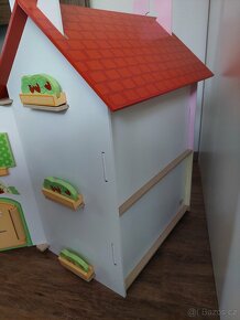 Domeček pro panenky - 2