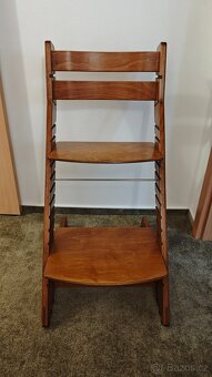 Rostoucí židle masiv - 2
