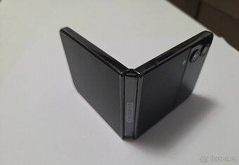 Prodám Samsung Galaxy flip 4 - 2