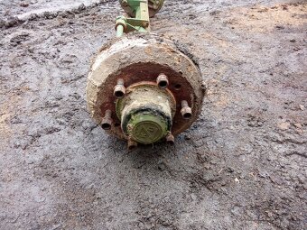 Náprava unhz 500 - 2