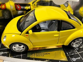 Bburago Gold collection 1:18 New beetle - 2