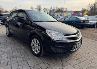 Opel Astra 1.6 16V benzín manuál 85 kw - 2