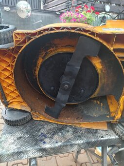 Zahradní sekačka - 2