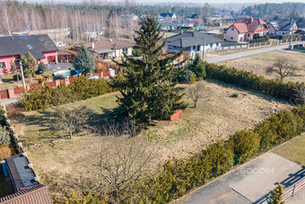 Prodej stavebního pozemku 1300 m2 v obci Záryby. - 2