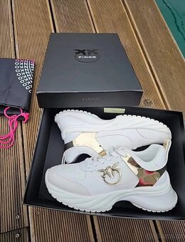 Pinko sneakers vel.37, 38 , 39 a 40 nové.original - 2