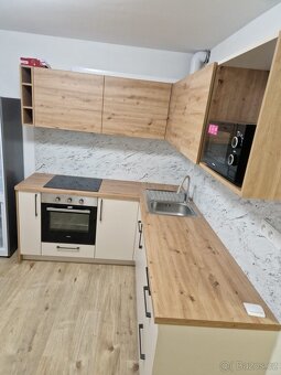 Prodej bytu 1+1 s lodžií, 36 m²– Sídliště Osvobození, Vyškov - 2