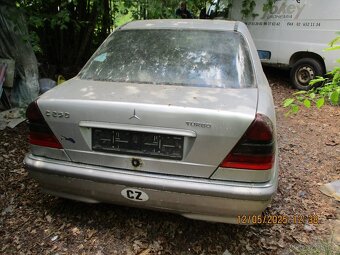 Mercedes 250 td - 2