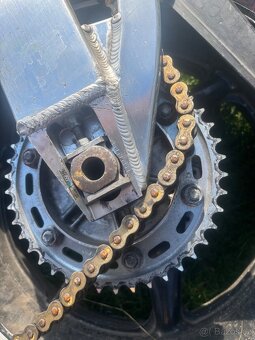 Rozprodam zadni cast z Honda CBR 929RR Fireblade 00-01 - 2