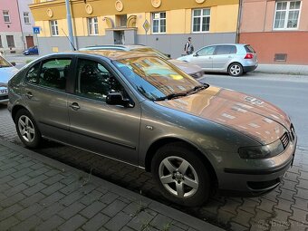Prodám SEAT LEON 1.4 benzín, rok 2003 – nepojízdný stav - 2