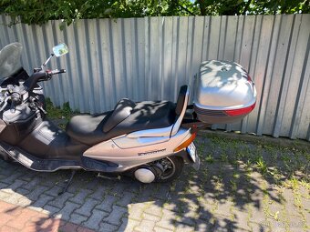 SUZUKI Burgman AN250 - 2