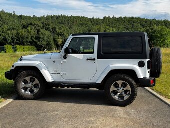 JEEP WRANGLER SAHARA 2.8 nafta, rok 2019 - 2